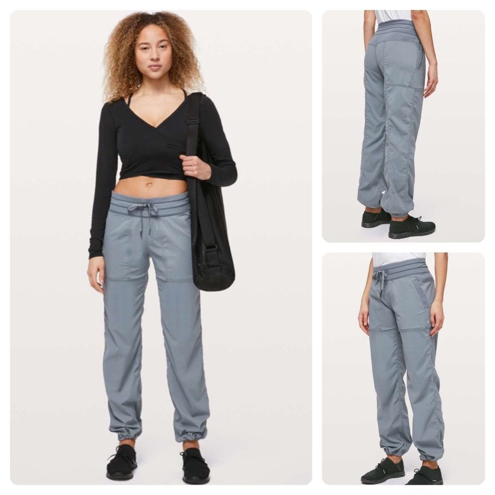 Lululemon Dance Studio Pant III *Unlined
Steam Blue size 8